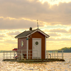 utter-inn-micro-hotel-flottant-vasteras-mikael-genberg-0