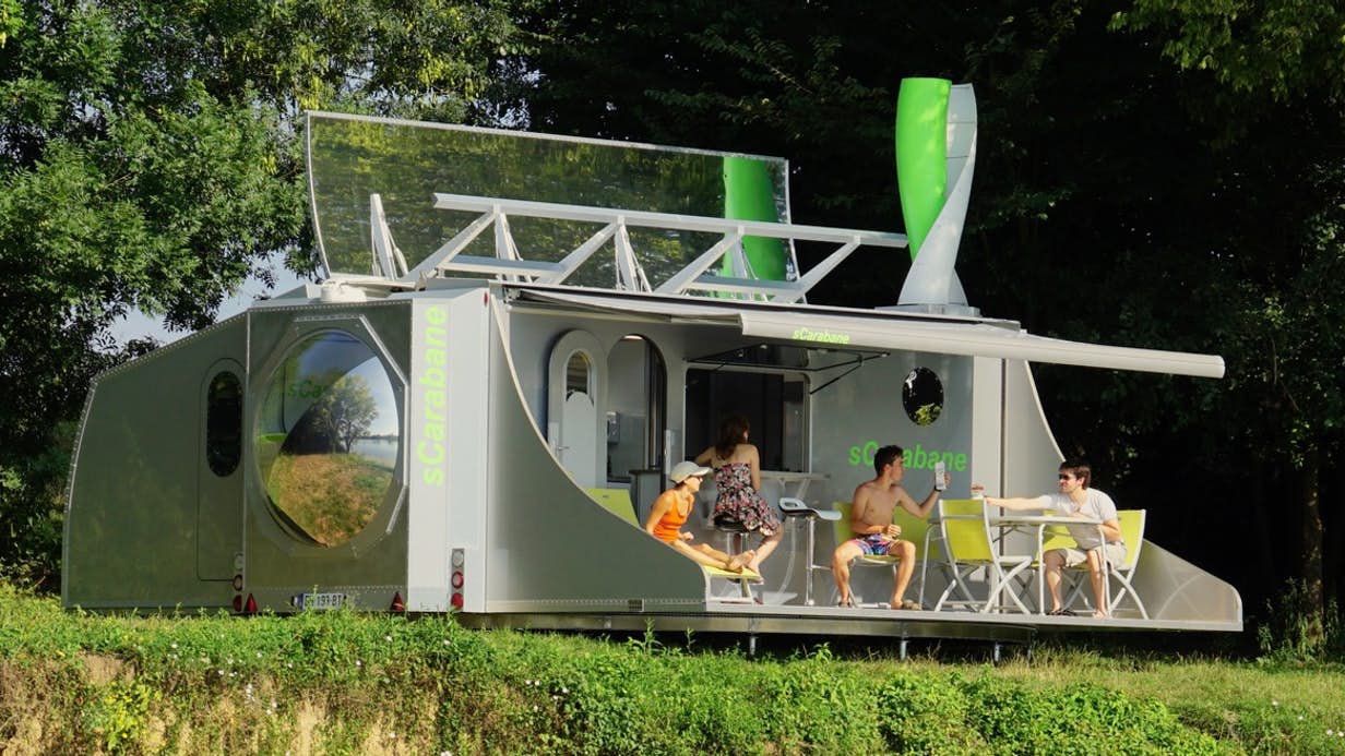 scarabane-une-caravane-tournante-autonome-en-energies-green-cat-technologies-1